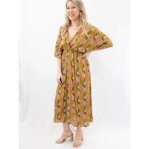 Bucketlist Size M Floral Maxi Olive Green